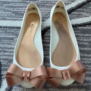 Ted Baker White Patent Leather Flats with Rose Gold Bow